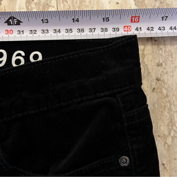 Gap 1969 Black Corduroy Legging Jeans. Skinny Jeans Cords. Waist size 30 - Picture 8 of 11